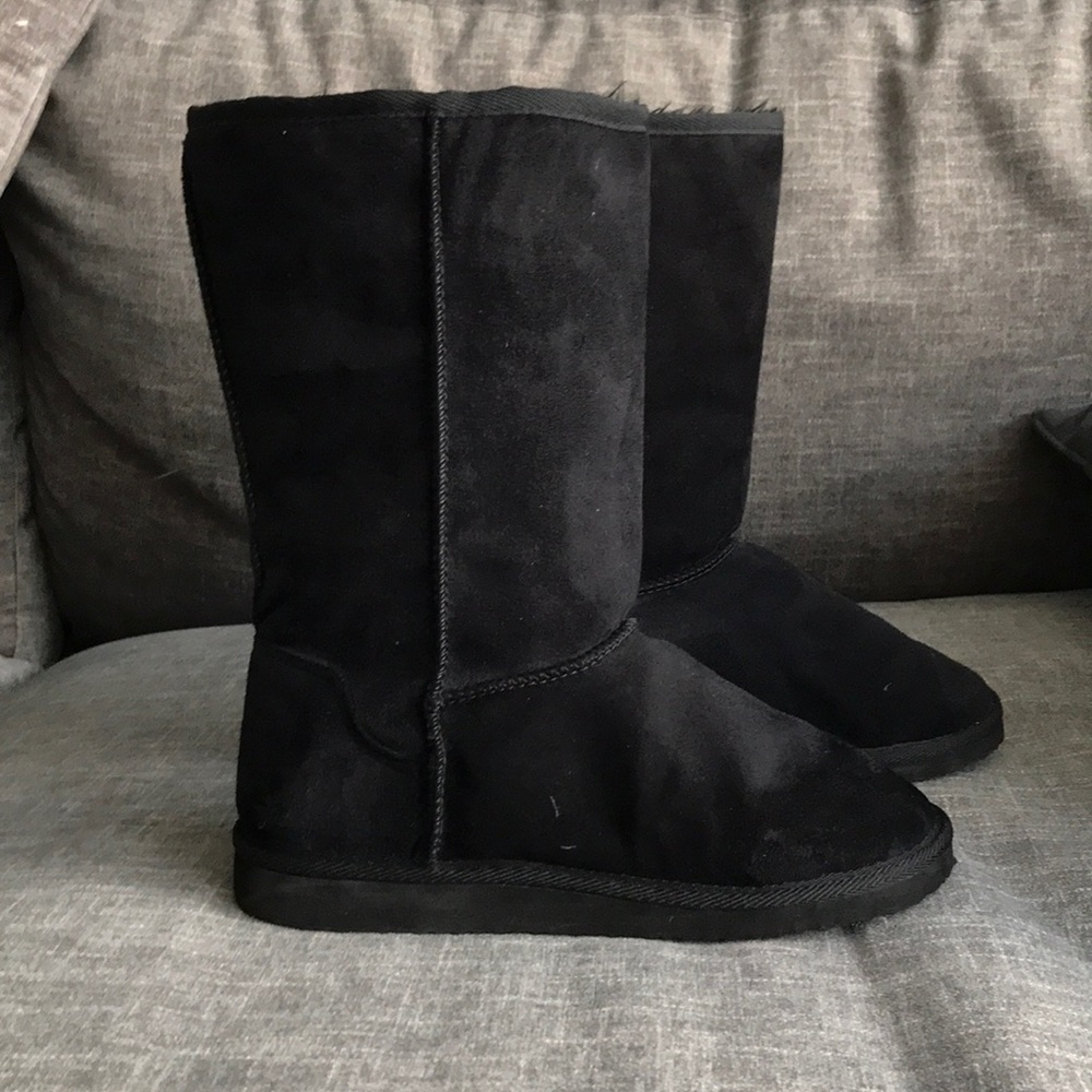 Old Navy Black Boots